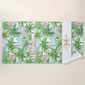 Preppy Pink und Green Tropical Palm Tree Monogram Strandtuch (Vorderseite)