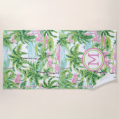 Preppy Pink und Green Tropical Palm Trees Monogram Strandtuch (Vorderseite)