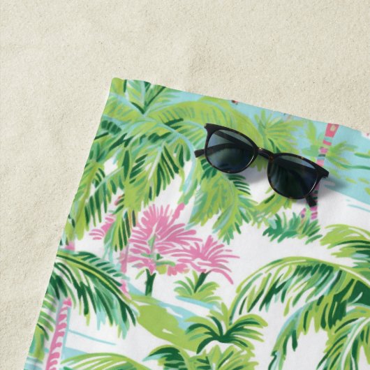 Preppy Pink und Green Tropical Palm Trees Monogram Strandtuch (Beispiel)