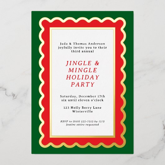 Preppy Red and Green Simple Scallop Weihnachten Folieneinladung (Vorderseite)