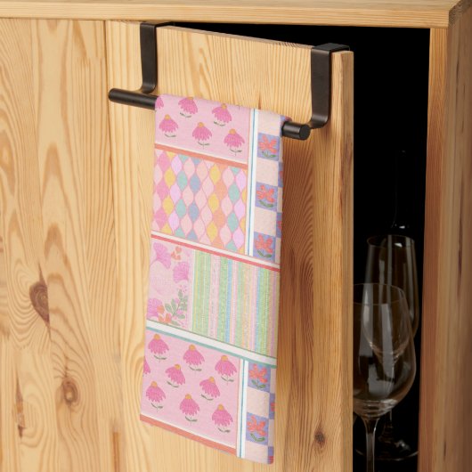 Preppy-Rosa-Patchwork Geschirrtuch (Drittel gefaltet)