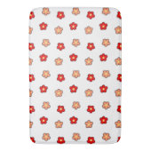 Preppy rosa rotes Blume Muster Weißer Hintergrund Badematte (Vorderseite Vertikal)