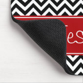 Preppy roter und schwarzer Zickzack Zickzack Mousepad (Ecke)