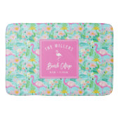 Preppy Summer Flamingo | Beach House Badematte (Vorderseite)