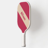 Preppy Tan auf Magenta Pickleball Paddle mit Name (Links)