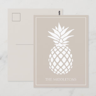 Preppy White Pineape auf Beige Postkarte