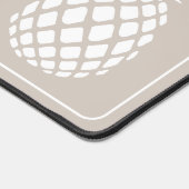 Preppy White Pineapels auf Beige Schreibtischunterlage (Ecke)