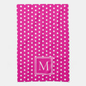 Preppy White Polka Dots auf hellrosa Monogramm Geschirrtuch (Vertikal)