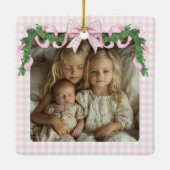 Preppy Wreath mit Pink Gingham Bow Keramikornament (Rückseite)