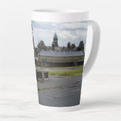 Prescott Fountain, Halifax Milchtasse (Rechte Ecke)