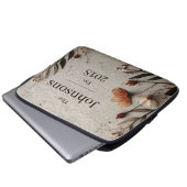 Pressierte Blume und Blätter auf Texturpapier Laptopschutzhülle (Vorne Knopf)