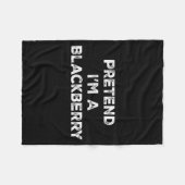 Pretend I'm A Blackberry Lazy Halloween Costume  Fleecedecke (Vorderseite (Horizontal))