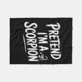 Pretend Im A Scorpion Costume Halloween  Fleecedecke (Vorderseite (Horizontal))