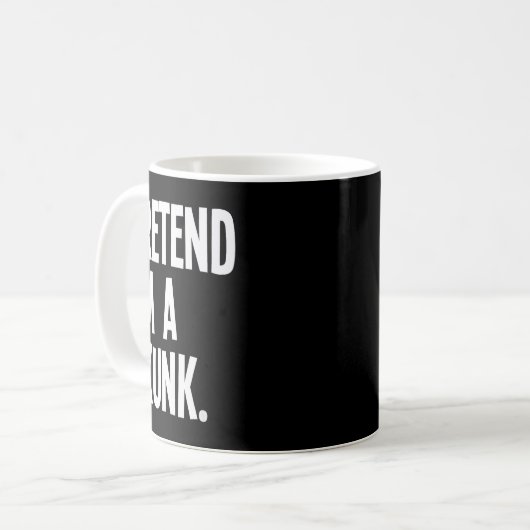 Pretend I'm A Skunk Funny Halloween Party Costume Kaffeetasse (Vorderseite Links)