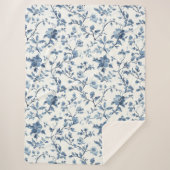 Pretty Blue White Floral Christmas Sherpadecke (Vorderseite)