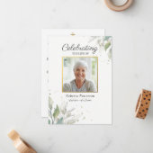 Pretty Botanicals Funeral Memorial Custom Photo Mitteilungskarte (Vorderseite/Rückseite Beispiel)