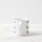 Pretty Elegant Blue Floral Pattern Monogram Espressotasse (Rückseite)