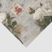 Pretty Ivory Roses with Simulated Text and Stamps Seidenpapier (Ausschnitt)