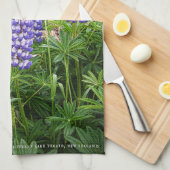 Pretty Lupins @ Lake Tekapo New Zealand Geschirrtuch (Viertel Falte)