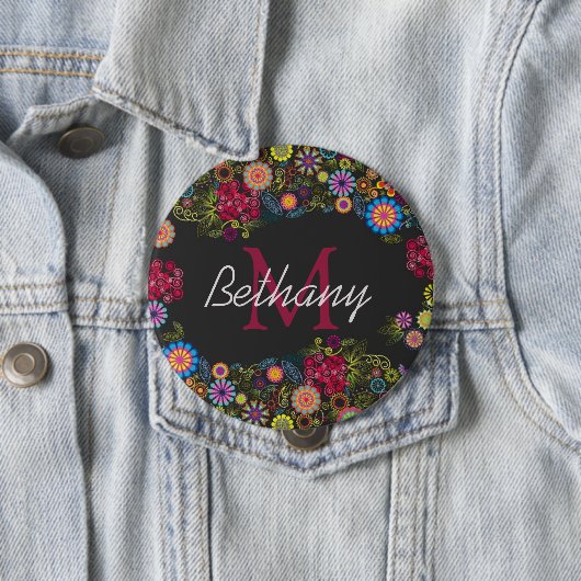Pretty Ornate Dark Floral Pattern Personalised Button (Beispiel)
