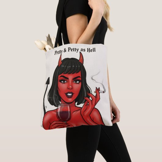 Pretty & Petty as Hell Teufelsmädchen-Tragetasche Tasche (Von Nahem)