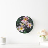 Pretty Pink and Yellow Plumeria Floral Photo Runde Wanduhr (Zuhause)