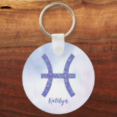 Pretty Pisces Astrology Sign Personalized Purple Schlüsselanhänger (Rückseite)