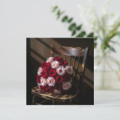 Pretty Roses on a Rustic Chair   Karte (Stehend Vorderseite)