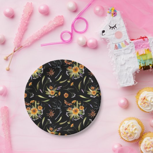 Pretty Spooky: Halloween Flowers, Spiders and Moth Pappteller (Party)