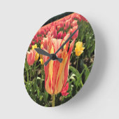 Pretty Spring Tulip, Oregon Runde Wanduhr (Winkel)