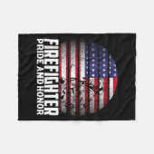 Pride And Honor Fireman Gift Proud Firefighter Quo Fleecedecke (Vorderseite (Horizontal))