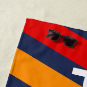 PRIDE Bold Diagonal Rainbow Stripes on Navy Blue Strandtuch (Beispiel)