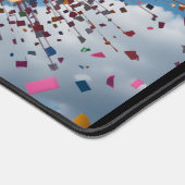 Pride Confetti Celebration Schreibtischunterlage (Ecke)