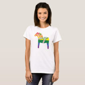 Pride Dalahäst | Dala Pferd in Regenbogenfarben T-Shirt (Vorne ganz)