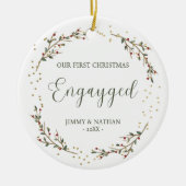 Pride First Christmas Engayged Grüne Berries Keramik Ornament (Vorne)