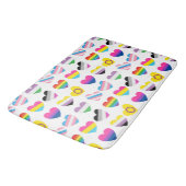 Pride Hearts Bath Mat Badematte (Schrägansicht)