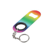 Pride lgbtq lgbt Regenbogenfarben Muster Mini Flaschenöffner (Rückseite Schrägansicht)