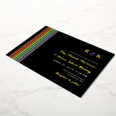 Pride Stripes Monogramm informelle LGBT-Hochzeit Folieneinladung (Gedreht)