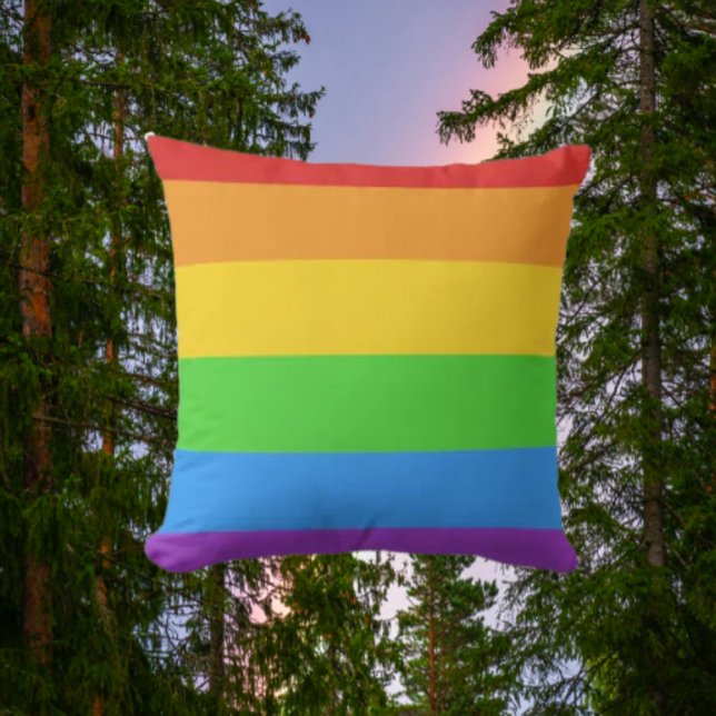 Pridee Lounge: Regenbogenflagge Kissen (Von Creator hochgeladen)