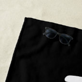 PrideVibe Rainbow Heart Beach Handtuch: Bold & Pro Strandtuch (Beispiel)