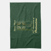 Priester 50 Jubiläum der Ordination Leder Look Geschirrtuch (Vertikal)