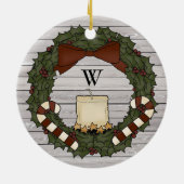 Primitive Country Farmhouse Holly Monogram Wreath Keramik Ornament (Hinten)