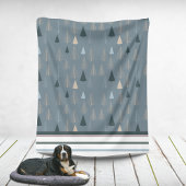 Primitive Kiefern auf Grau Fleecedecke