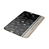 Primitive Kiefern auf schwarz Badematte (Schrägansicht)