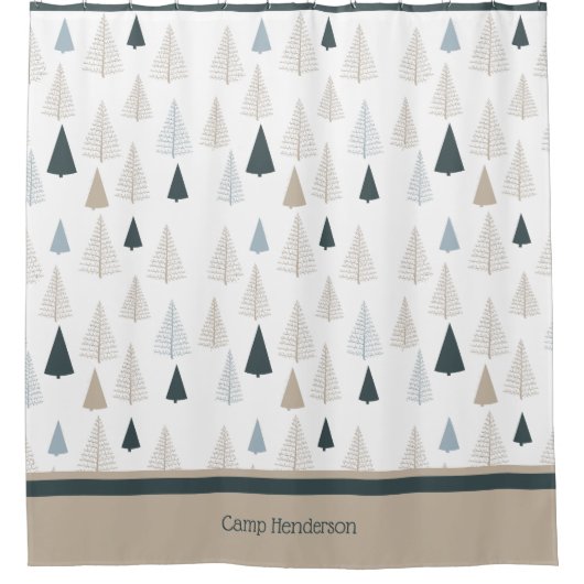 Primitive Kiefern auf Weiß Duschvorhang (Vorderseite)