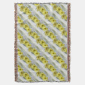 Primrose in einer Kaffeetasse Decke (Vorderseite Vertikal)