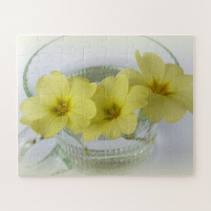 Primrose in einer Kaffeetasse Puzzle