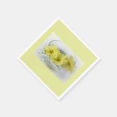 Primrose in einer Kaffeetasse Serviette (Ecke)