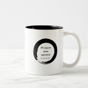 Primum non Nocere Zweifarbige Tasse