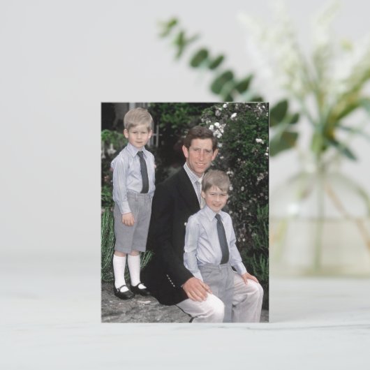 Prinz Charles mit jungen Söhnen Postkarte (Stehend Vorderseite)